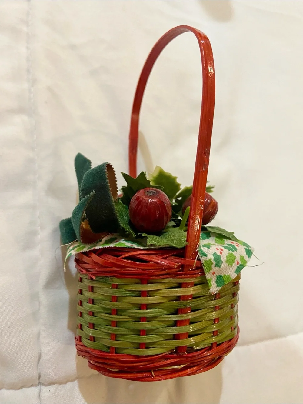Vintage musical Christmas Holiday ornament wicker basket Holly and Berries